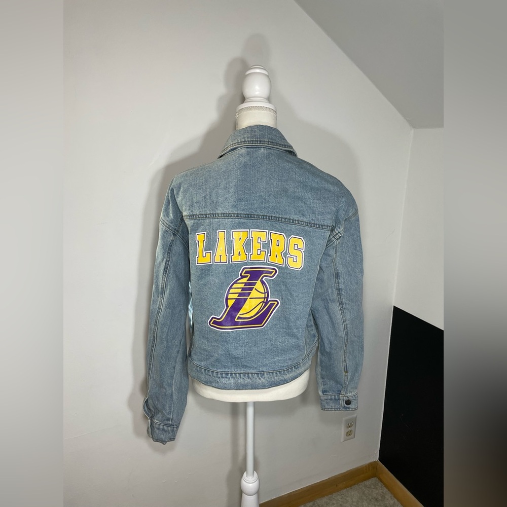 WEAR By Erin Andrews Los Angeles Lakers NBA Denim Jacket Womens L